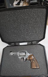 TAURUS 856 EXECUTIVE GRADE .38 SPL - Image 1 of 3