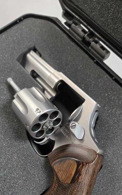 TAURUS 856 EXECUTIVE GRADE .38 SPL - Image 3 of 3