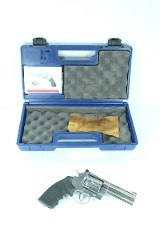 COLT ANACONDA .44 MAGNUM - 1 of 3