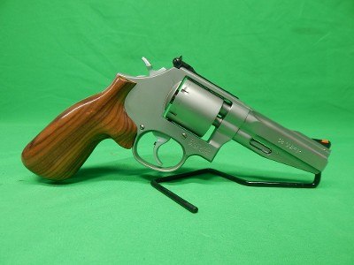 SMITH & WESSON 686-7 PERFORMANCE CENTER .38 SUPER - Image 2 of 3