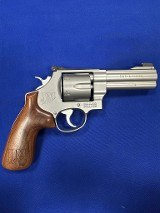 SMITH & WESSON 625-8 JM .45 ACP - 1 of 3