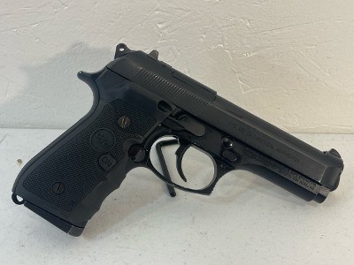 BERETTA 96D CENTURION 40 Smith & Wesson - Image 2 of 3