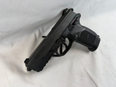 FN FNP-45 .45 ACP - Image 2 of 3