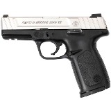 SMITH & WESSON SD40 VE .40 S&W - 1 of 3