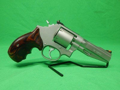 SMITH & WESSON 686-7 PERFORMANCE CENTER .38 SUPER - Image 2 of 3