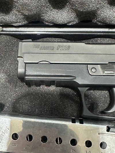 SIG SAUER P220 CARRY .45 ACP - Image 2 of 3