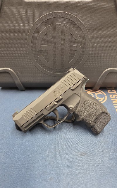 SIG SAUER P365 TACPAC (MANUAL SAFETY) 9MM LUGER (9X19 PARA) - Image 3 of 3
