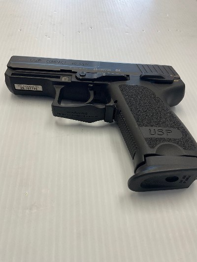 HECKLER & KOCH USP COMPACT .40 S&W - Image 9 of 13
