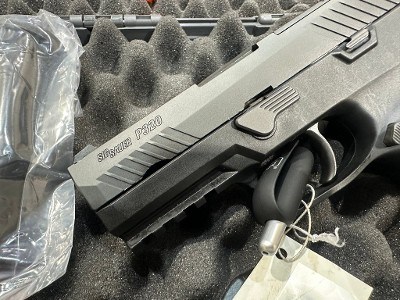 SIG SAUER P320 COMPACT 9MM LUGER (9X19 PARA) - Image 2 of 11