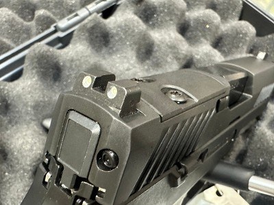SIG SAUER P320 COMPACT 9MM LUGER (9X19 PARA) - Image 8 of 11