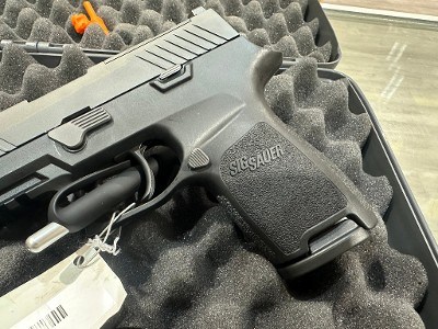 SIG SAUER P320 COMPACT 9MM LUGER (9X19 PARA) - Image 4 of 11
