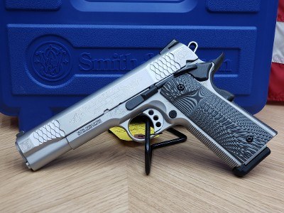 SMITH & WESSON SW1911 ENGRAVED .45 ACP - Image 4 of 7
