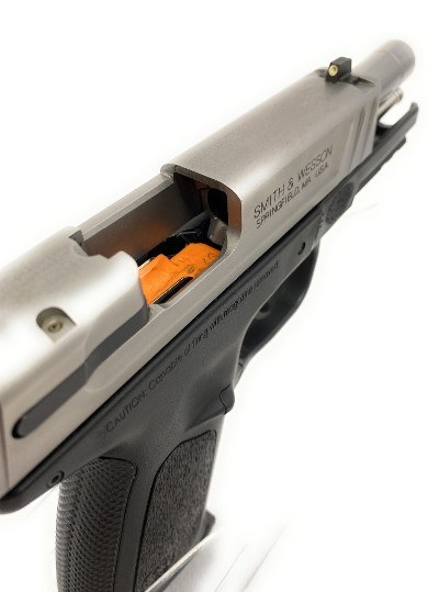 SMITH & WESSON SD40 VE .40 S&W - Image 8 of 13