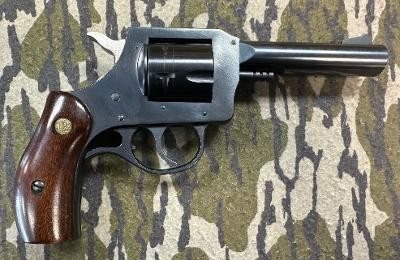 NEW ENGLAND FIREARMS CO. R73 .32 H&R MAG - Image 1 of 3