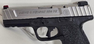 SMITH & WESSON SD9 VE 9MM LUGER (9x19 PARA) - Image 2 of 8