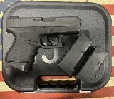 GLOCK 27 .40 S&W - 1 of 3