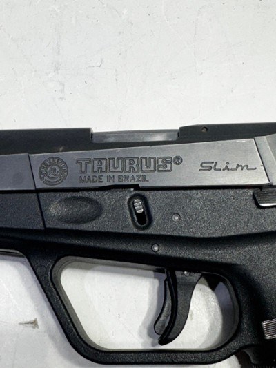 TAURUS PT-740 SLIM .40 - Image 4 of 6
