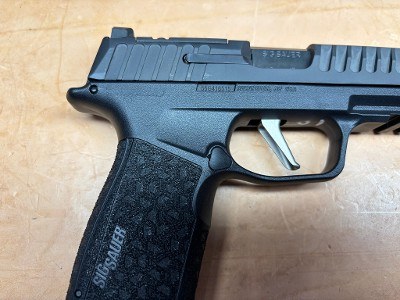 SIG SAUER P365 FUSE 9MM LUGER (9x19 PARA) - Image 7 of 13