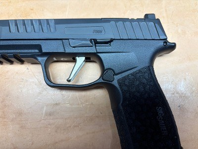 SIG SAUER P365 FUSE 9MM LUGER (9x19 PARA) - Image 3 of 13