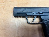 SIG SAUER P365 XMACRO 9MM LUGER (9x19 PARA) - Image 2 of 13