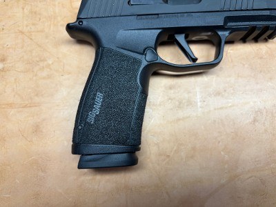 SIG SAUER P365 XMACRO 9MM LUGER (9x19 PARA) - Image 8 of 13