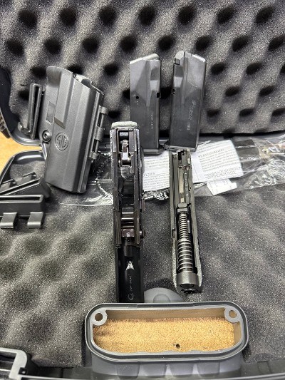 SIG SAUER P365X 9MM LUGER (9x19 PARA) - Image 3 of 4
