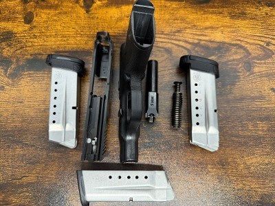 SMITH & WESSON M&P9 SHIELD 9MM LUGER (9x19 PARA) - Image 4 of 5