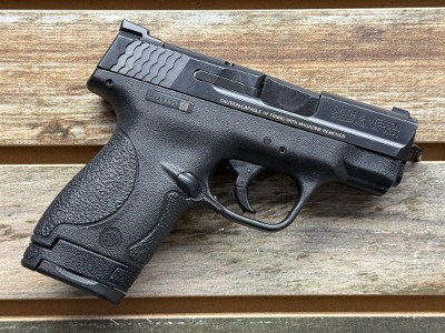 SMITH & WESSON M&P9 SHIELD 9MM LUGER (9x19 PARA) - Image 1 of 5