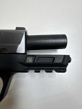 SMITH & WESSON M&P 9 SHIELD EZ M2.0 9MM LUGER (9x19 PARA) - Image 4 of 11