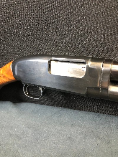 WINCHESTER MODEL 12 - 16 GAUGE SHOTGUN 16 GA - Image 4 of 12