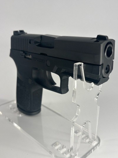 SIG SAUER P250 40 Smith & Wesson - Image 3 of 4