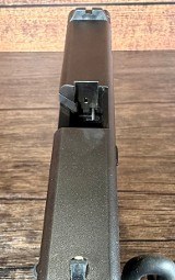 GLOCK 23, G23 Gen 3 .40 S&W - 7 of 8
