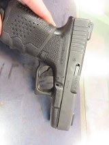 GLOCK 23 .40 S&W - 1 of 7