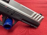 SMITH & WESSON SD40 VE 2.0 40 S&W .40 - 3 of 7
