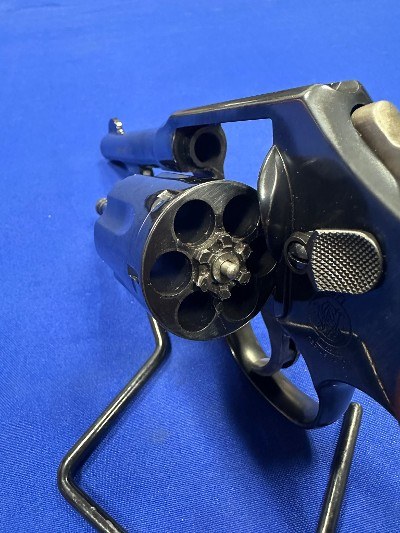 SMITH & WESSON 10-15 .38 SPL +P - Image 4 of 5