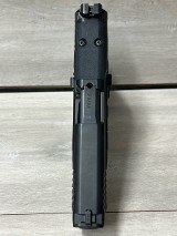 SMITH & WESSON M&P9 M2.0 (13564) 9MM LUGER (9x19 PARA) - Image 3 of 12