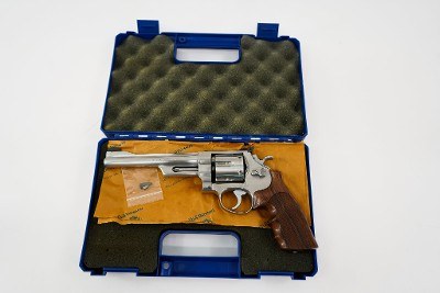 SMITH & WESSON 624 .44 S&W SPECIAL - Image 1 of 3