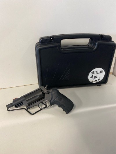 TAURUS JUDGE .45/410GA - Image 1 of 8