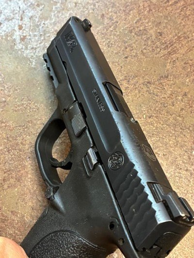 SMITH & WESSON M&P 40 .40 S&W - Image 7 of 7