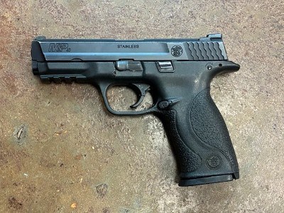 SMITH & WESSON M&P 40 .40 S&W - Image 2 of 7