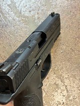 SMITH & WESSON M&P 40 .40 S&W - Image 6 of 7