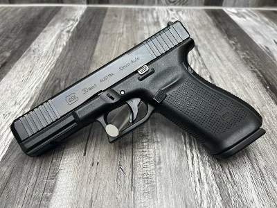 GLOCK 20 GEN 5 MOS 10mm Auto - Image 1 of 4