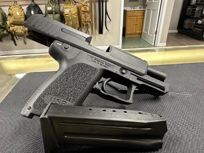 HECKLER & KOCH USP Compact 9MM LUGER (9x19 PARA) - Image 11 of 14