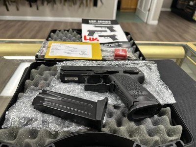 HECKLER & KOCH USP Compact 9MM LUGER (9x19 PARA) - Image 12 of 14