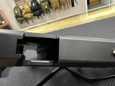 HECKLER & KOCH USP Compact 9MM LUGER (9x19 PARA) - Image 10 of 14