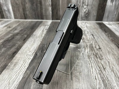 GLOCK 21 GEN 4 45 ACP (45 Auto) - Image 3 of 4