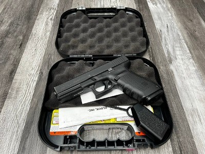GLOCK 21 GEN 4 45 ACP (45 Auto) - Image 4 of 4