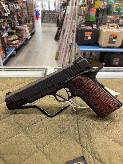 CITADEL M1911-A1 .45 ACP - Image 5 of 7