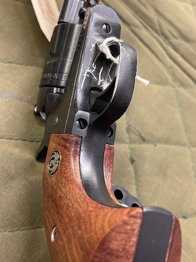 RUGER new model single 6 .22 CAL - Image 5 of 5