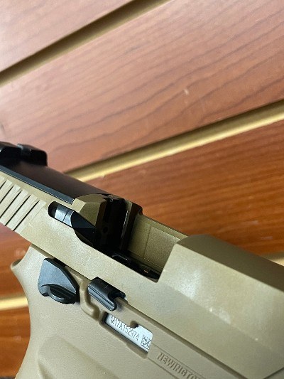 SIG SAUER M17 CSS 9MM LUGER (9x19 PARA) - Image 6 of 18